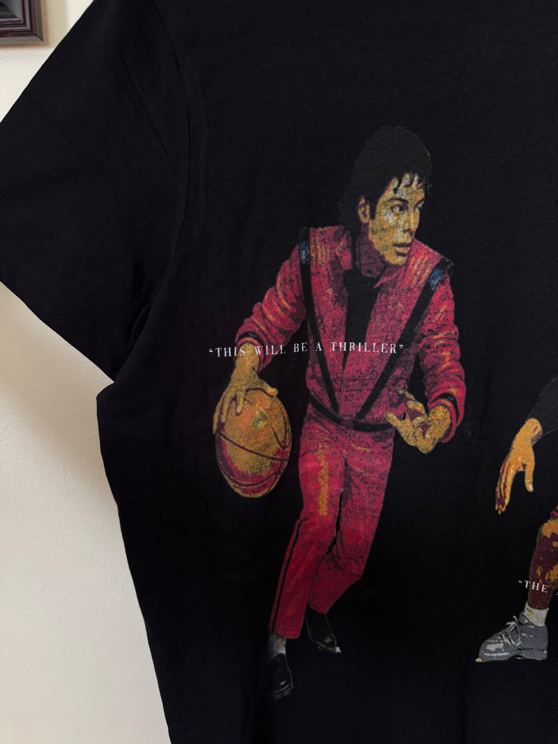 THRILLER TEE