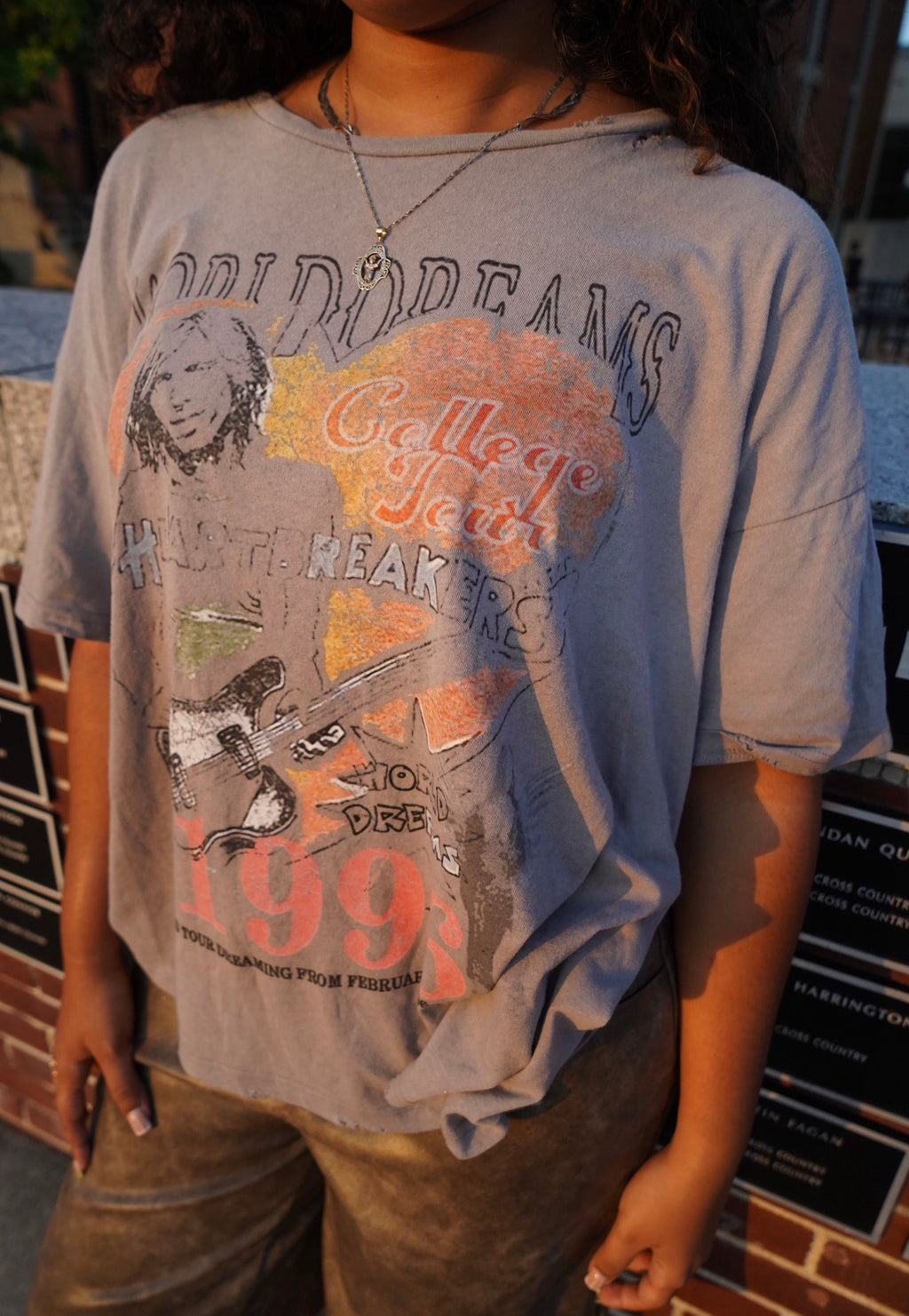 COLLEGE TOUR TEE