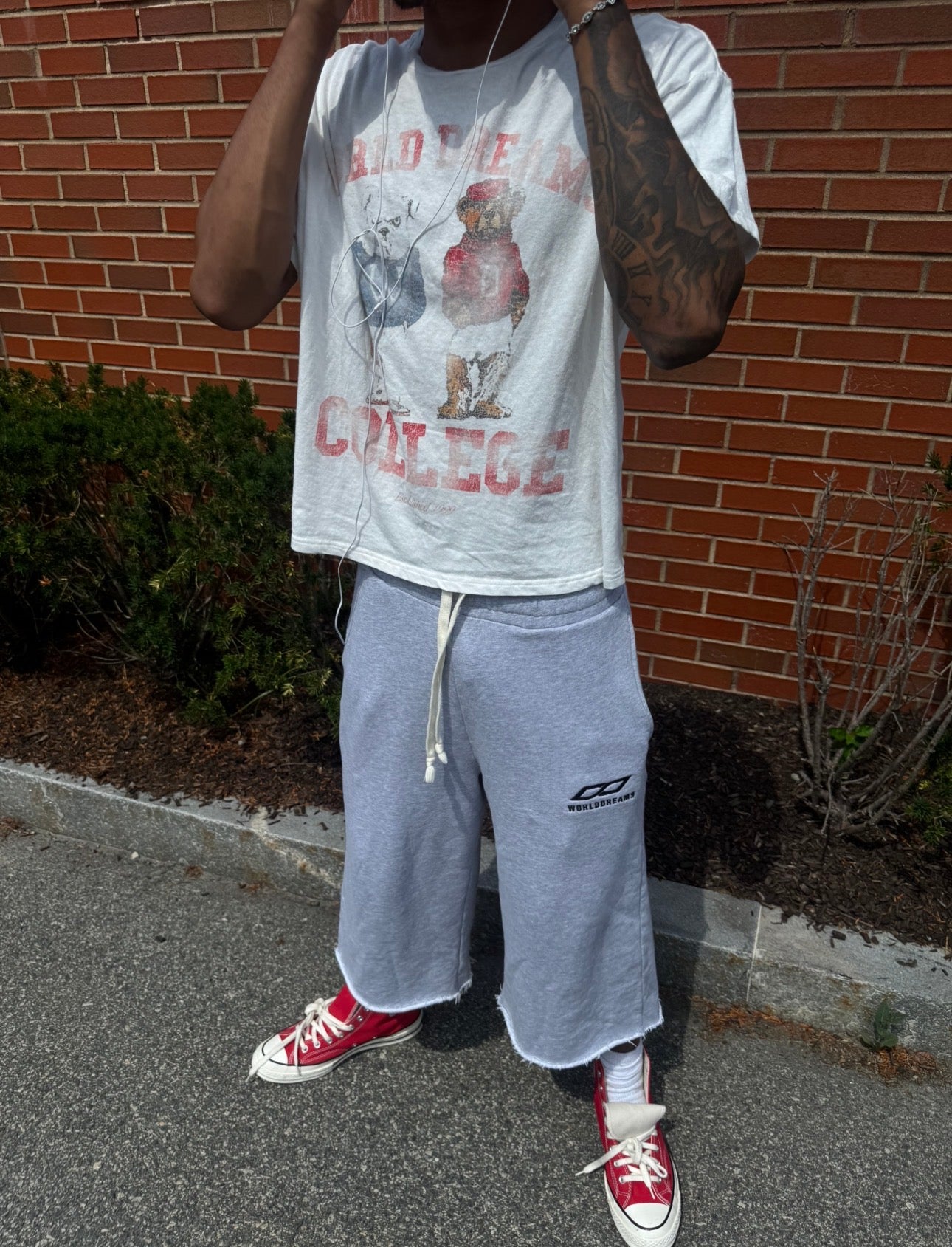 WD COLLEGE TEE