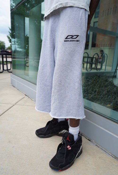 INFINITY 3/4 SHORTS