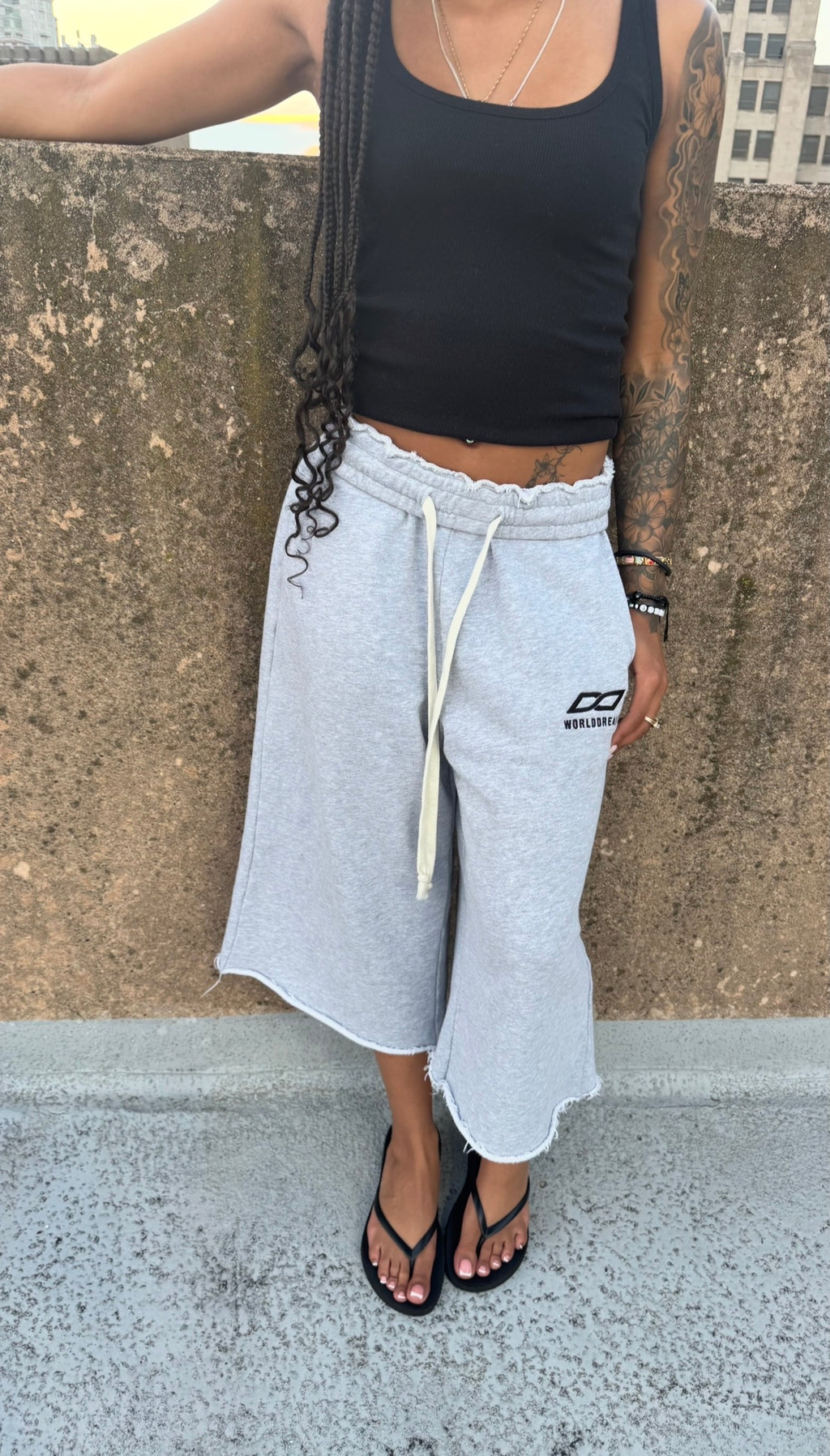 INFINITY 3/4 SHORTS