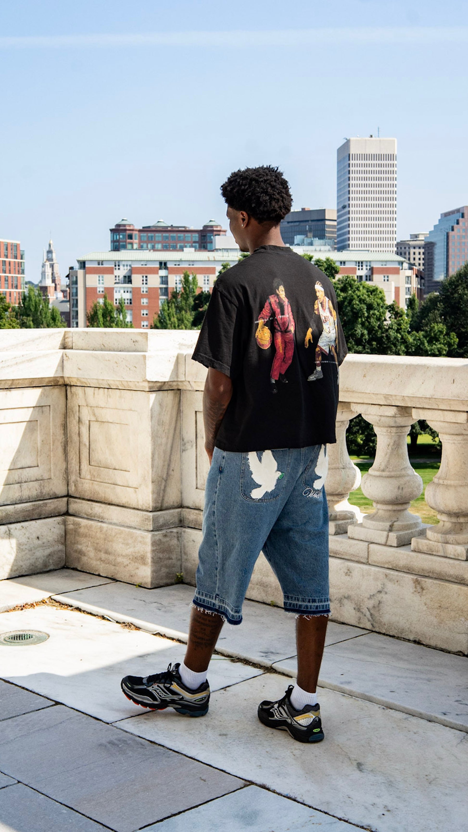 THRILLER TEE